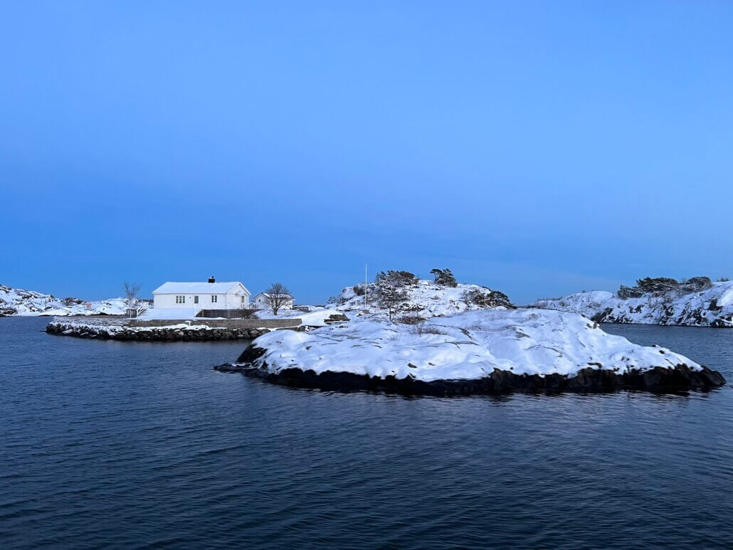 De eilandjes van de Archipelago vanaf de ferry naar Donsö