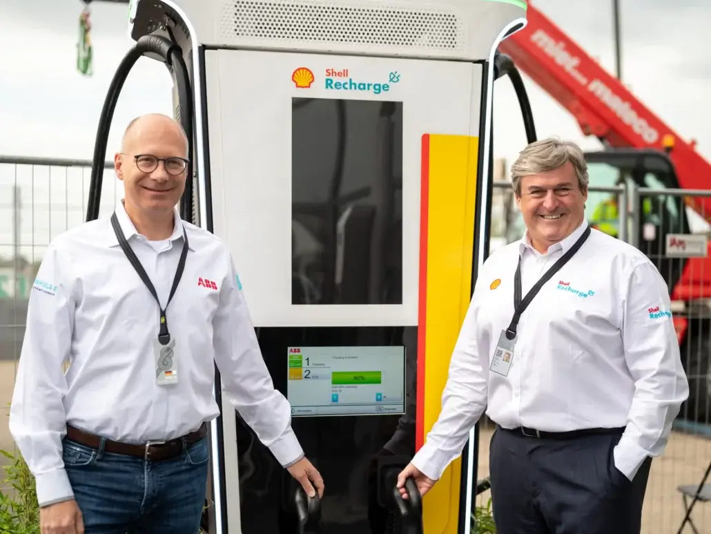 Shell Recharge gaat super snelladers plaatsen in Duitsland
