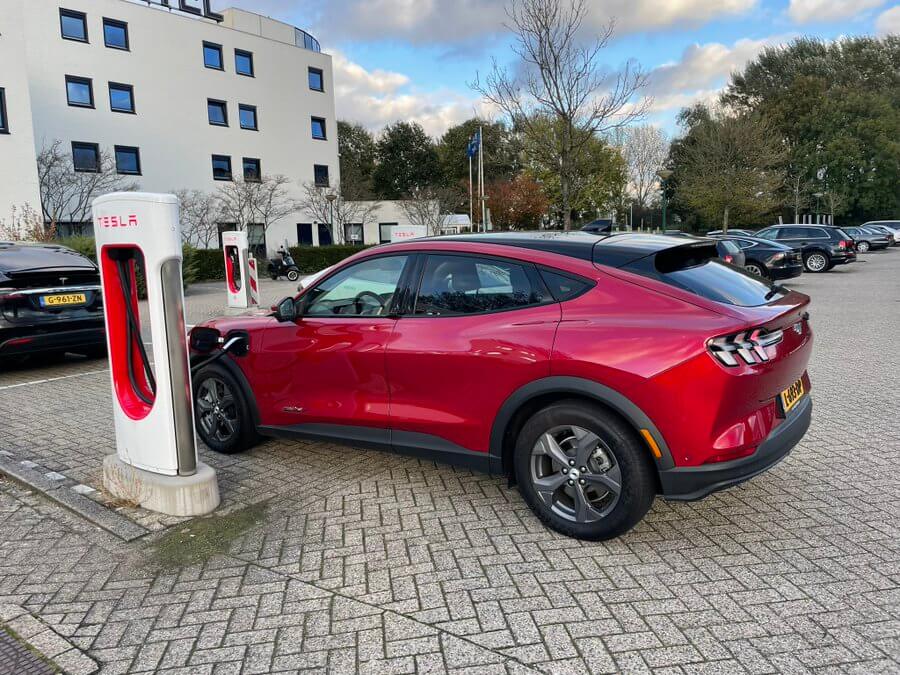 Tesla Superchargers voor niet-Tesla’s