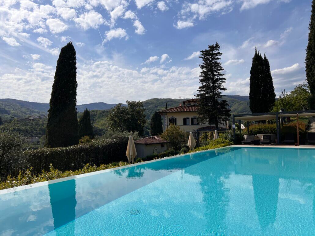Villa Parri in Toscane met prachtig zwembad en laadpaal
