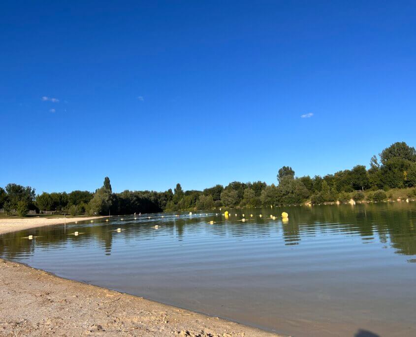 Het meer van Parc Pombonne zorgt voor verkoeling