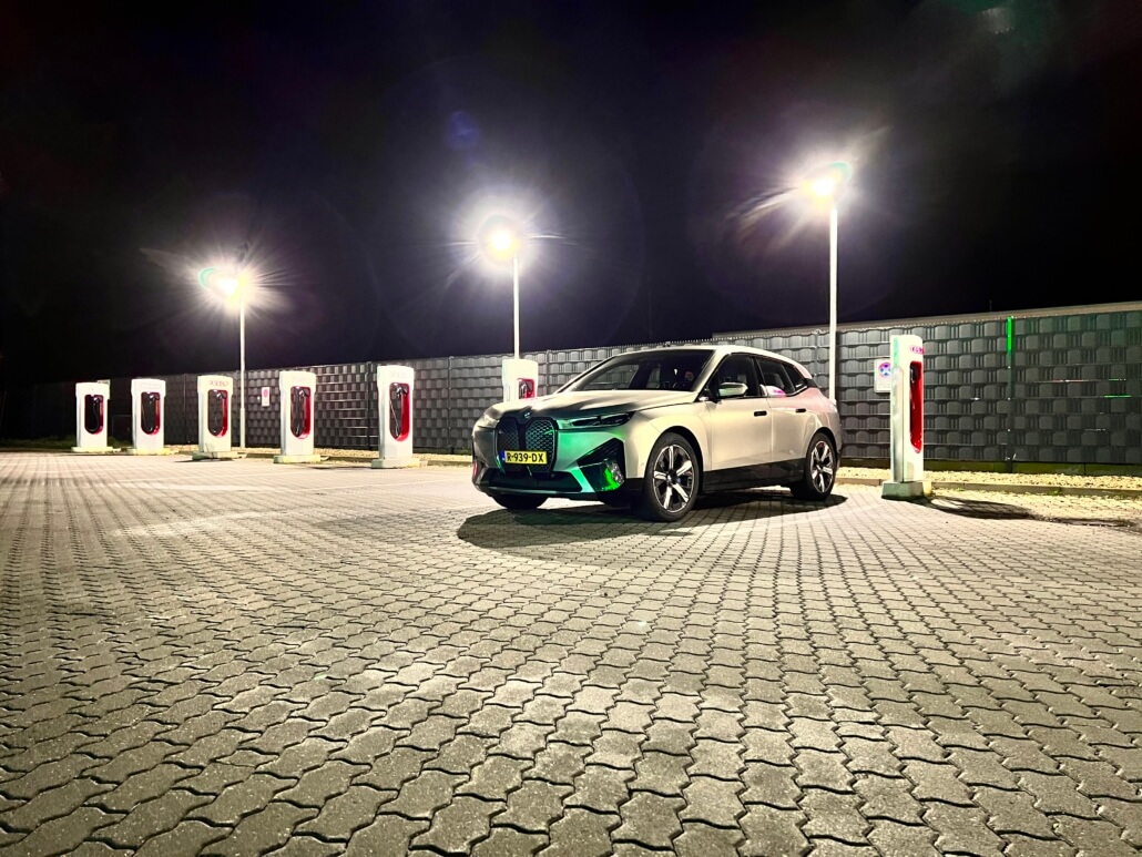 Snelladen bij Tesla Superchargers als niet-Teslarijder is op steeds meer locaties mogelijk
