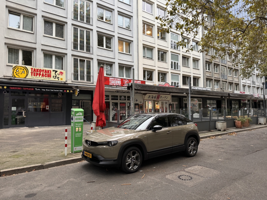 Back to the Japanse Roots in Düsseldorf met de Mazda MX-30