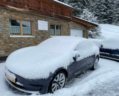 Review: Wintersportvakantie naar Oostenrijk met de Tesla Model 3 Standard Range