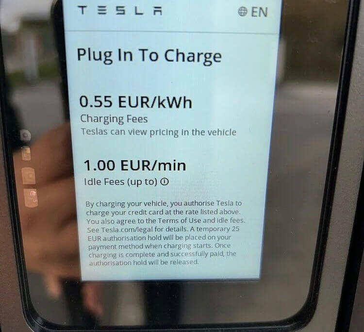 Tesla V4 Superchargers in Peine Duitsland