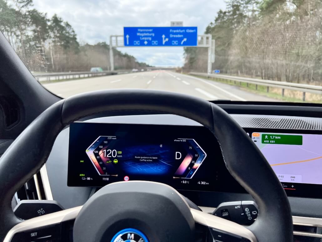 Routeplanning en navigatie ook steeds vaker via Google Maps en Apple CarPlay