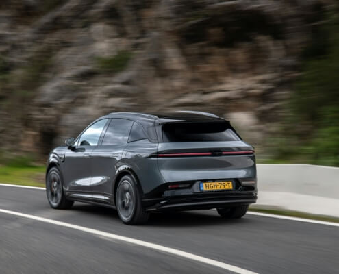Ga je met de elektrische auto op reis? Zo ben je goed verzekerd